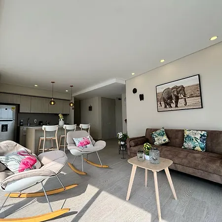 Apartamento Con Vista Increíble Mq1001 *